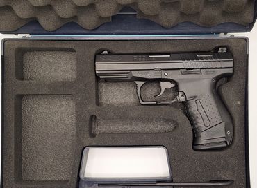 (2-119) LIKE NEW WALTHER P99 AS 40S&W $440