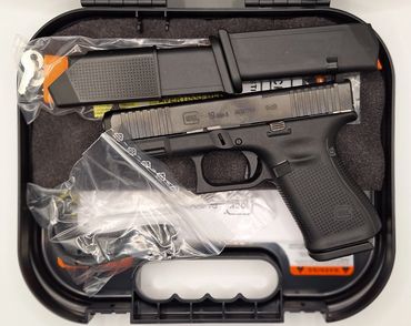 2-207 NEW GLOCK 19 MOS GEN 5 9MM $700