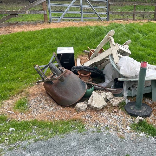 Junk removal-Junk pickup-Gilroy-Morgan hill-San Jose-santa clara-Hollister-dirt removal-dirt pickup-