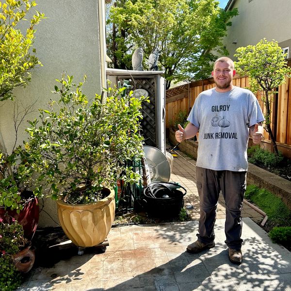 Hot tub removal-Spa removal-Junk removal-Junk pickup-Junk haulers-Morgan hill-Junk removal gilroy-