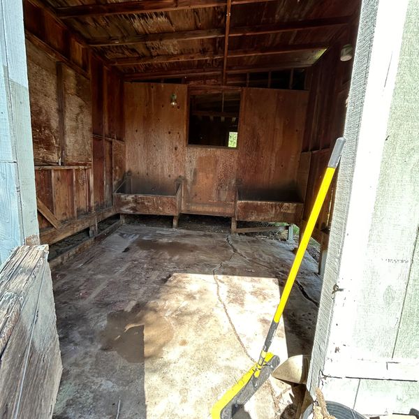 Couch removal-Junk removal-Junk pickup-Shed clean out-Furniture pickup-Mattress pickup-Gilroy-
