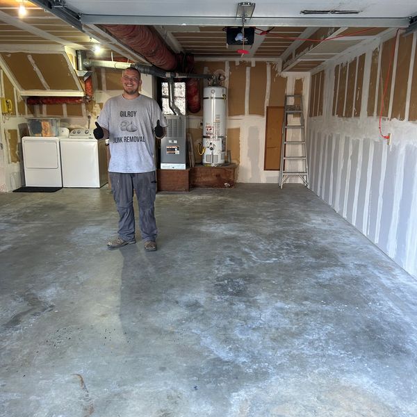 Junk removal-Junk pickup-Gilroy-Morgan hill-San Jose-Santa Clara-Hollister-Couch removal-