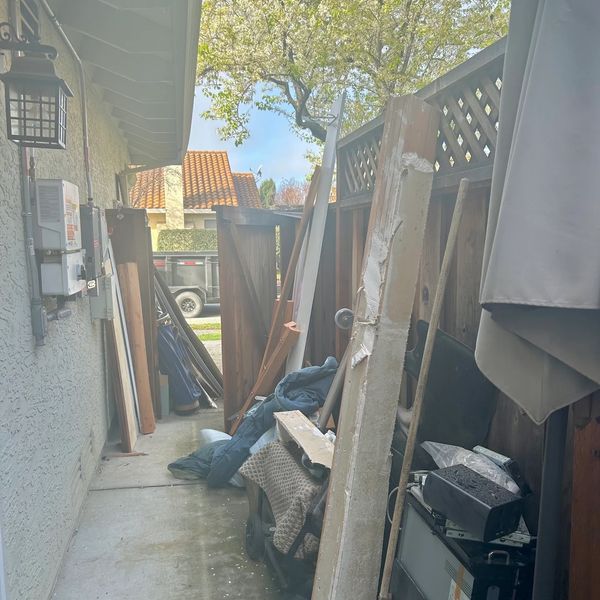 Junk removal-Wood removal-San Jose-Junk pickup-Trash removal-Morgan hill-San Jose-Junk haulers-Couch