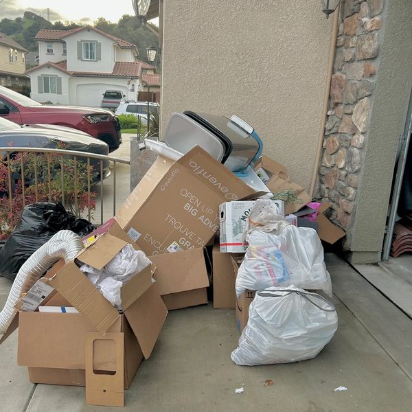 Gilroy Junk Removal-Trash removal-Morgan hill-San Jose-Hollister-Junk Removal-Couch Removal-Garbage