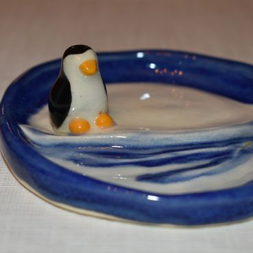 Penguin ring holder