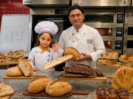 TOSH CUISINE LLP
TOSH FOOD  & RESTAURANT CONSULTANT 





