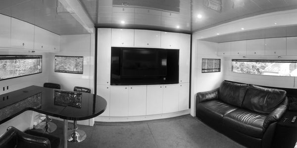 race trailer hire