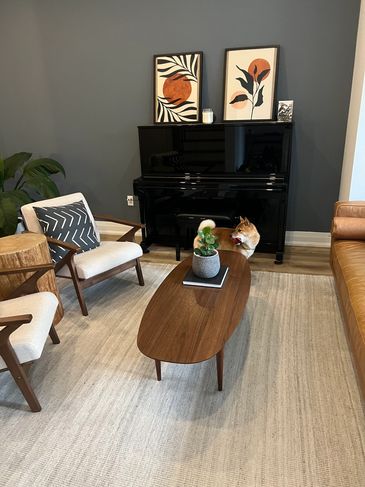 Our client’s minimalist decorating style is very calming. 