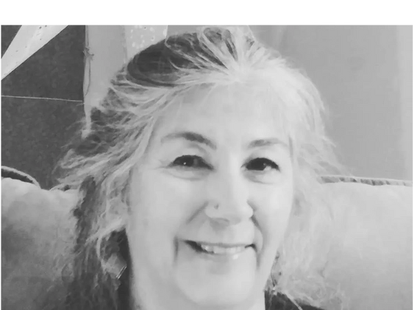 Black and white headshot of Sue Schmidt Certified Hypnotherapist 