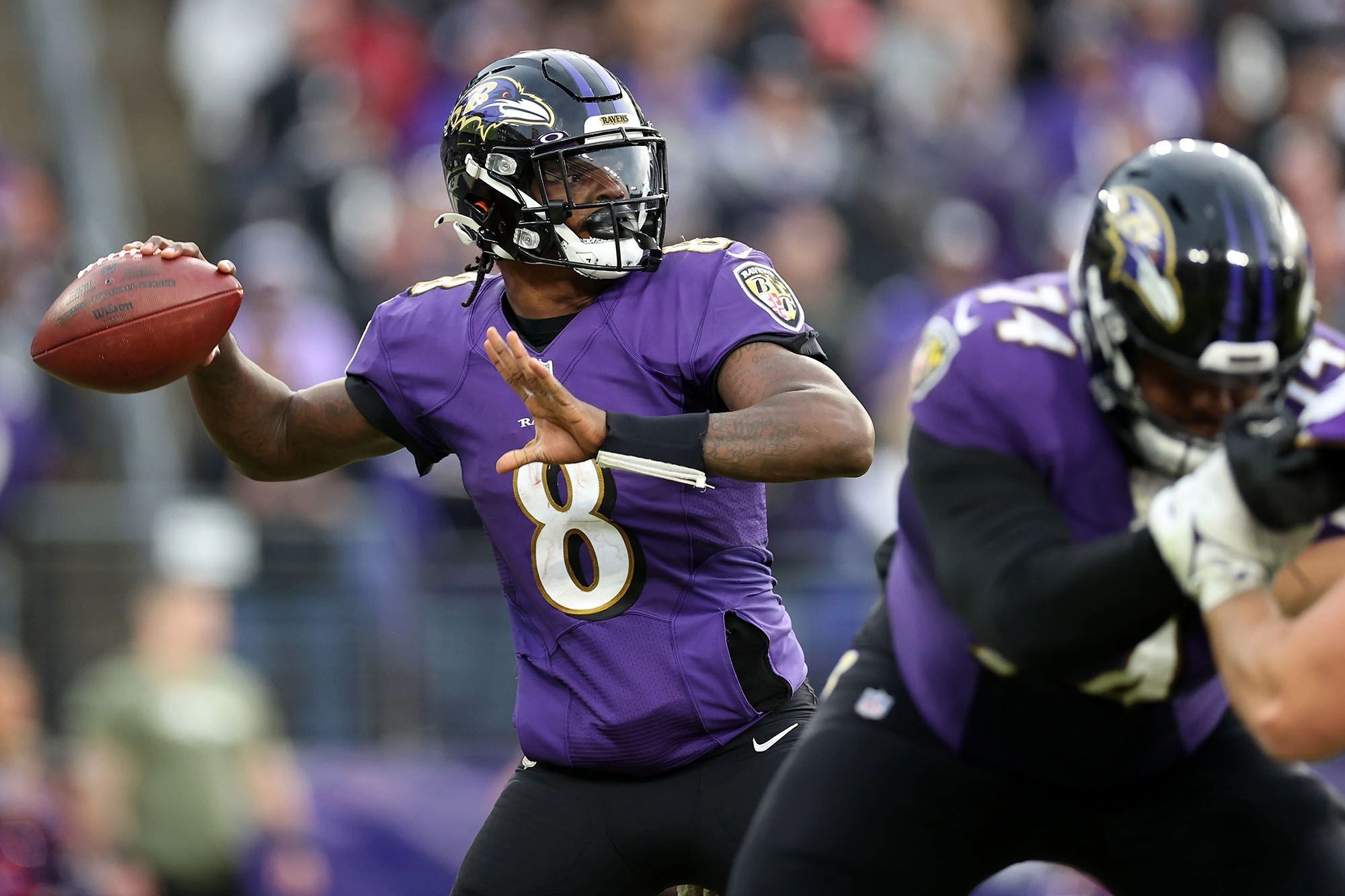 Ravens, Lamar Jackson agree to mega deal