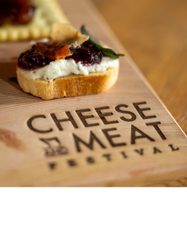 close up of an Hors d'Oeuvre on a wine appetizer plate