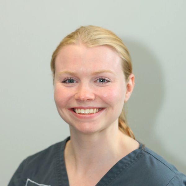 ASSOCIATE DENTIST, Dr AMY JUKES