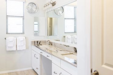 Luxurious modern bathroom