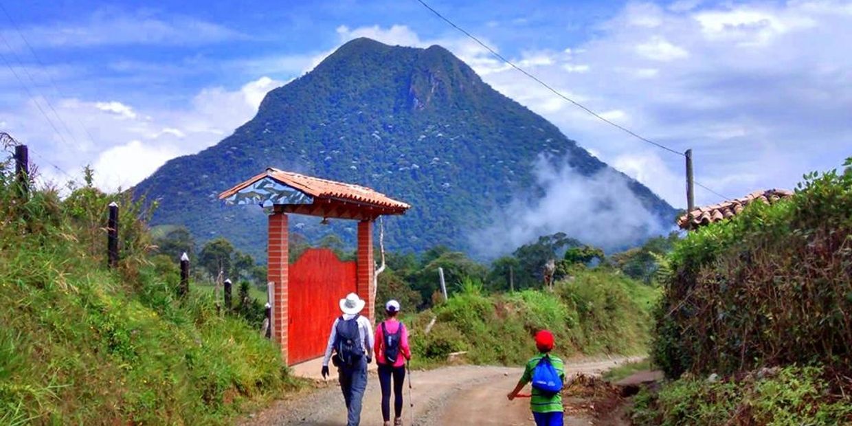 Cerro Bravo Hike