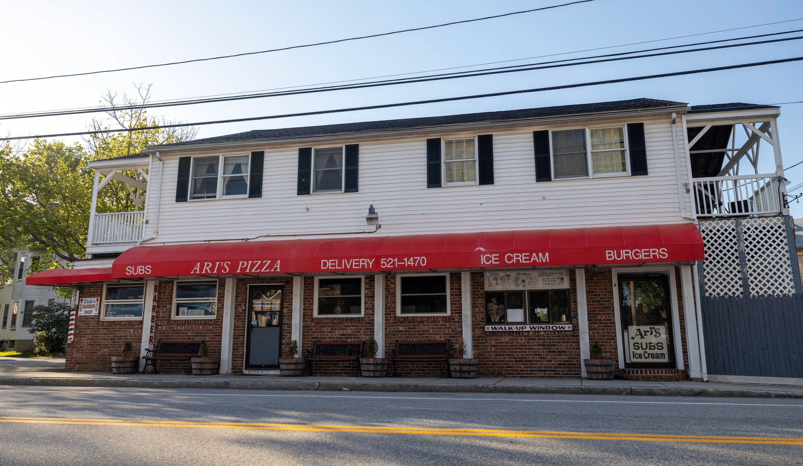 Ari's Pizza & Subs Free Delivery Haverhill, MA