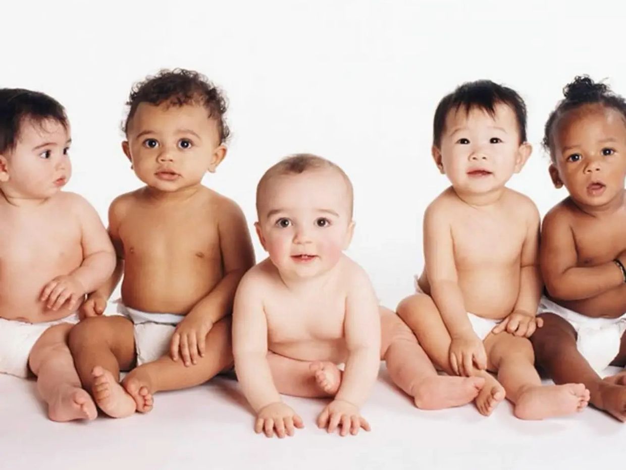 A diverse group of babies