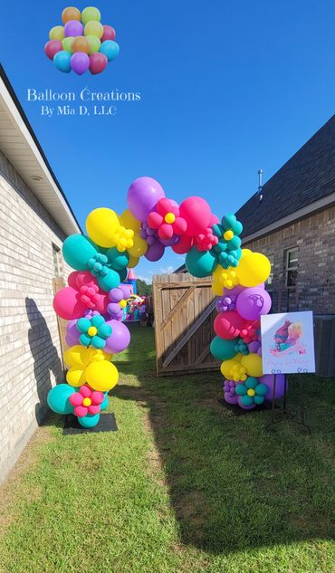 balloon arch; trolls themed arch; 