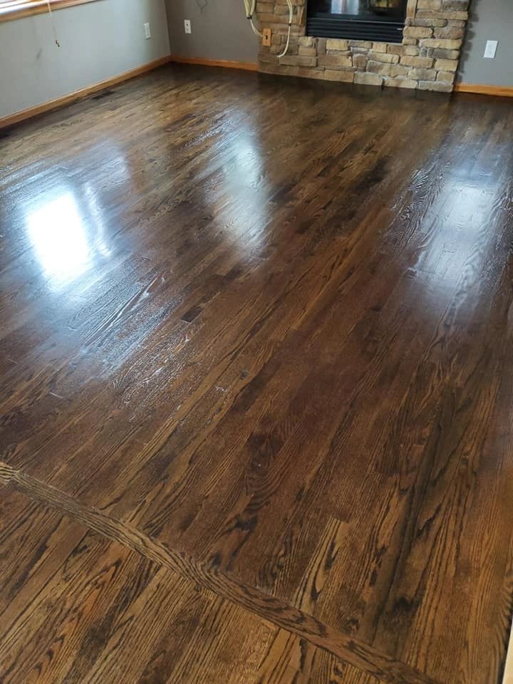 Jacobean
Polyurethane Finish
Red Oak