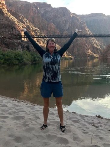 I moved to Northern Arizona and in 1995, fell in love with jewelry making. 