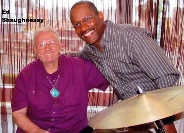 WEBMASTER WITH JAZZ MUSICIAN