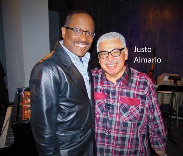WEBMASTER WITH JAZZ MUSICIAN