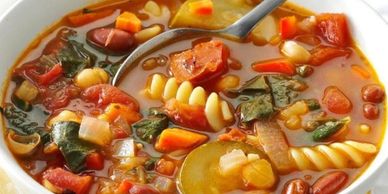 minestrone soup, vegan, venetarian, gluten free, brown rice pasta, zucchini, spinach, slow cooker