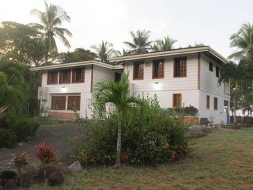 Two beautiful beachfront houses for sale in Pavones Beach