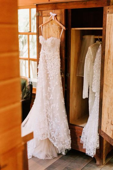 Glam by Nanie 
Houston Beauty & Bridal
Texas Makeup Artist
Asian Bridal 
Asian Wedding Dress
Custom 