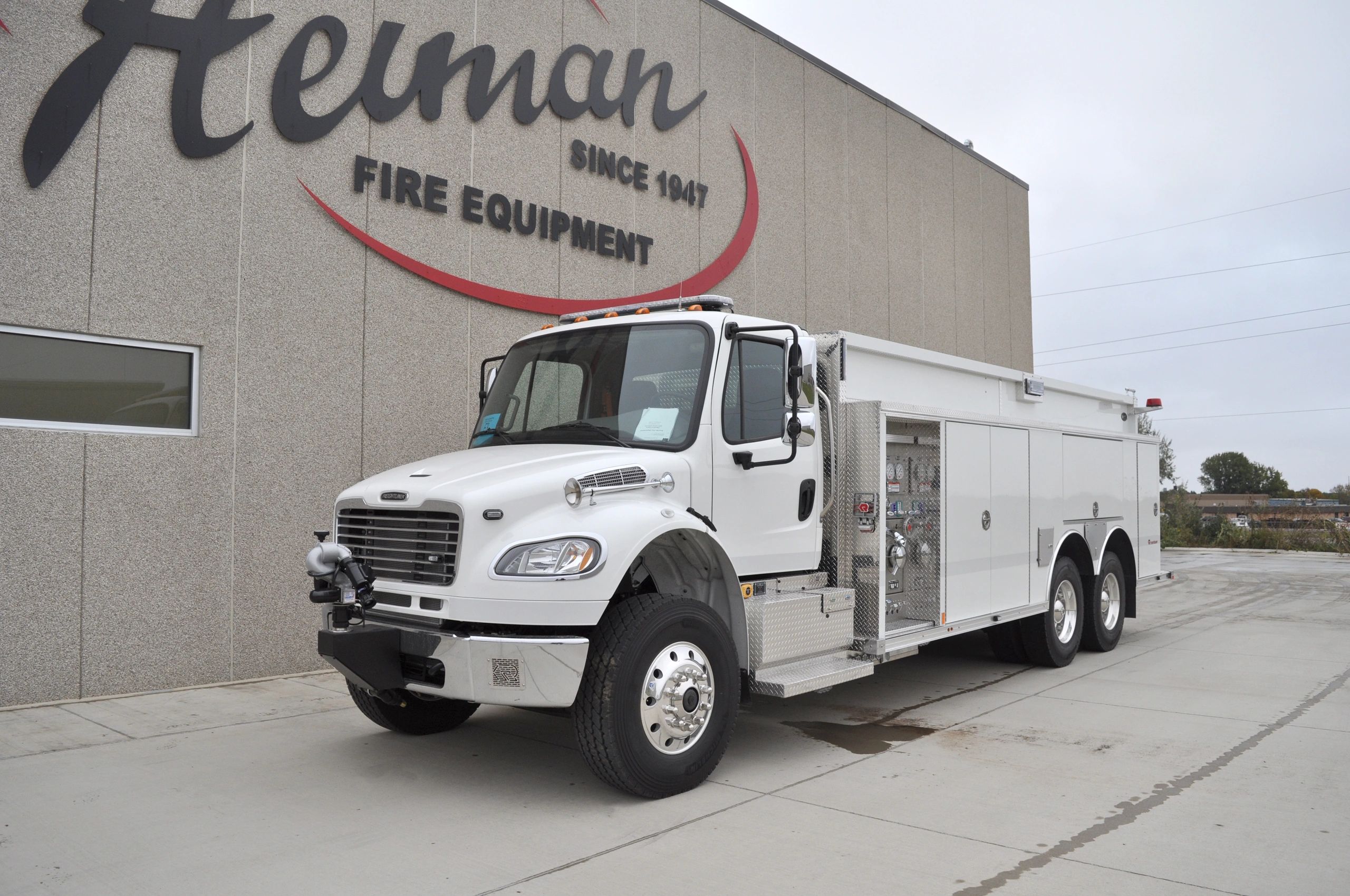Renville, MN Fire Dept. Rosenbauer Tanker
