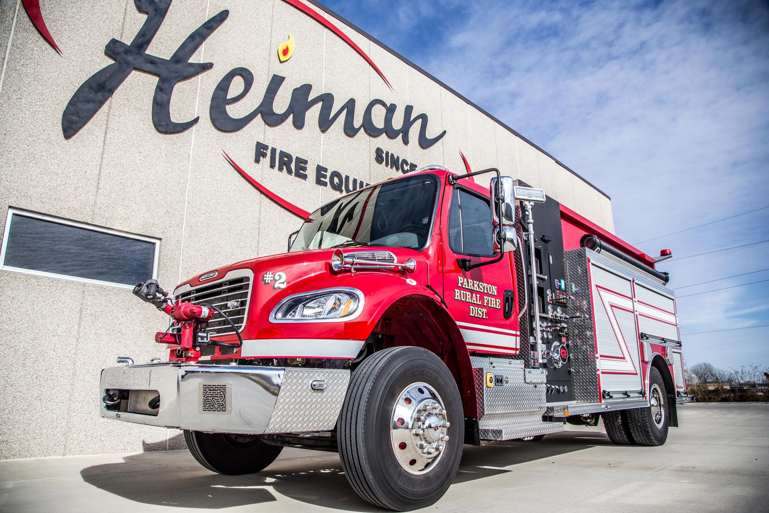 Parkston, SD Fire Dept. Rosenbauer Tanker
