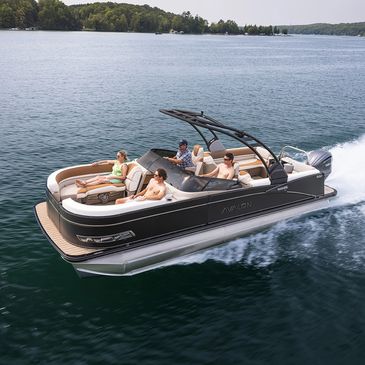 Pontoon Cruising