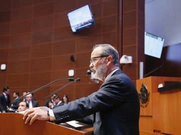 Senador Gustavo Madero presenta dictámenes de la Comisión de Economía