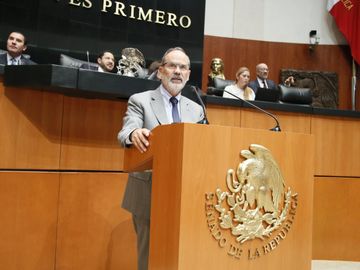 Senador Gustavo Madero presenta dictámenes de la Comisión de Economía