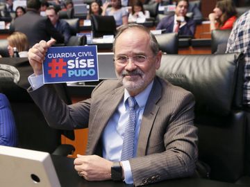 Senador Gustavo Madero durante la sesión donde se aprovó la creación de la Guardia Nacional