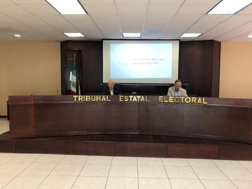 Senador Gustavo Madero ofrece conferencia sobre "La fatiga de las democracias" en Chihuahua