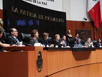 Michelle Bachelet visitó el Senado de la República