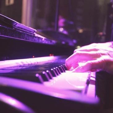 Dueling Pianos