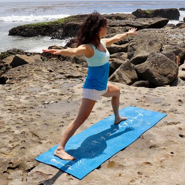 CopyCat Yoga instructional yoga mat works with any height. #yogamat #yoga  #learnyoga #kidyoga