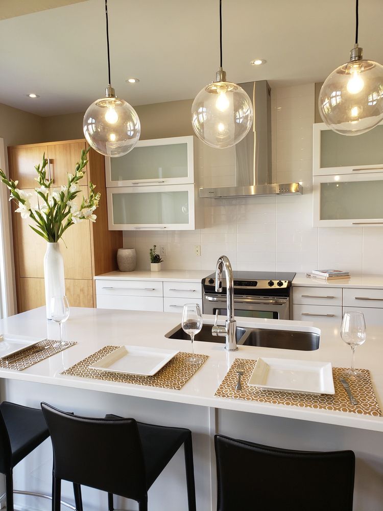 Pendant lights