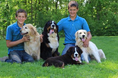 (L to R) Steven, Lexi, Emma Sue, Kaylee, Johnny and Shelby