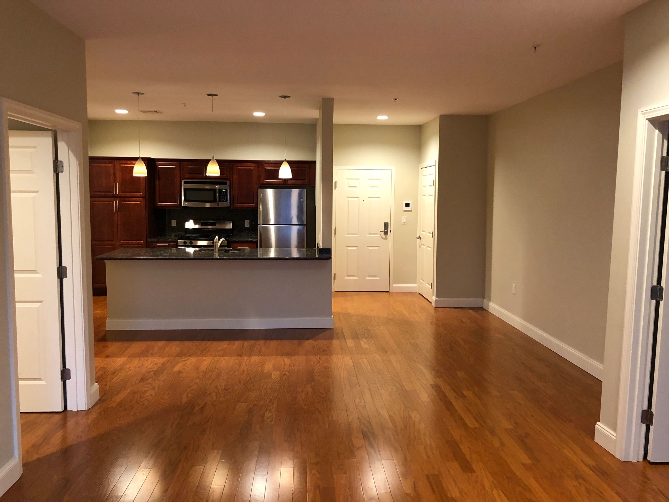 Luxury Apartments in Salem North River Apartments