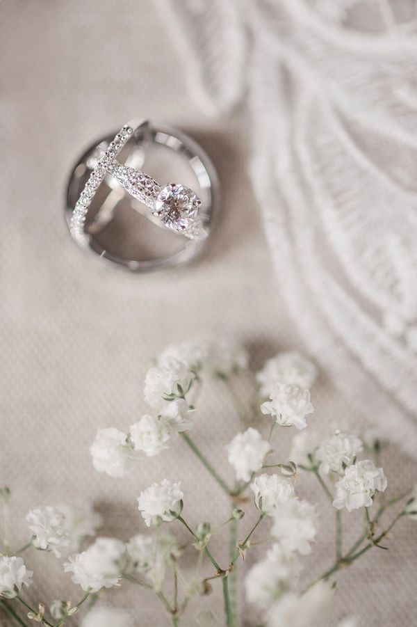 Wedding rings with baby's breath