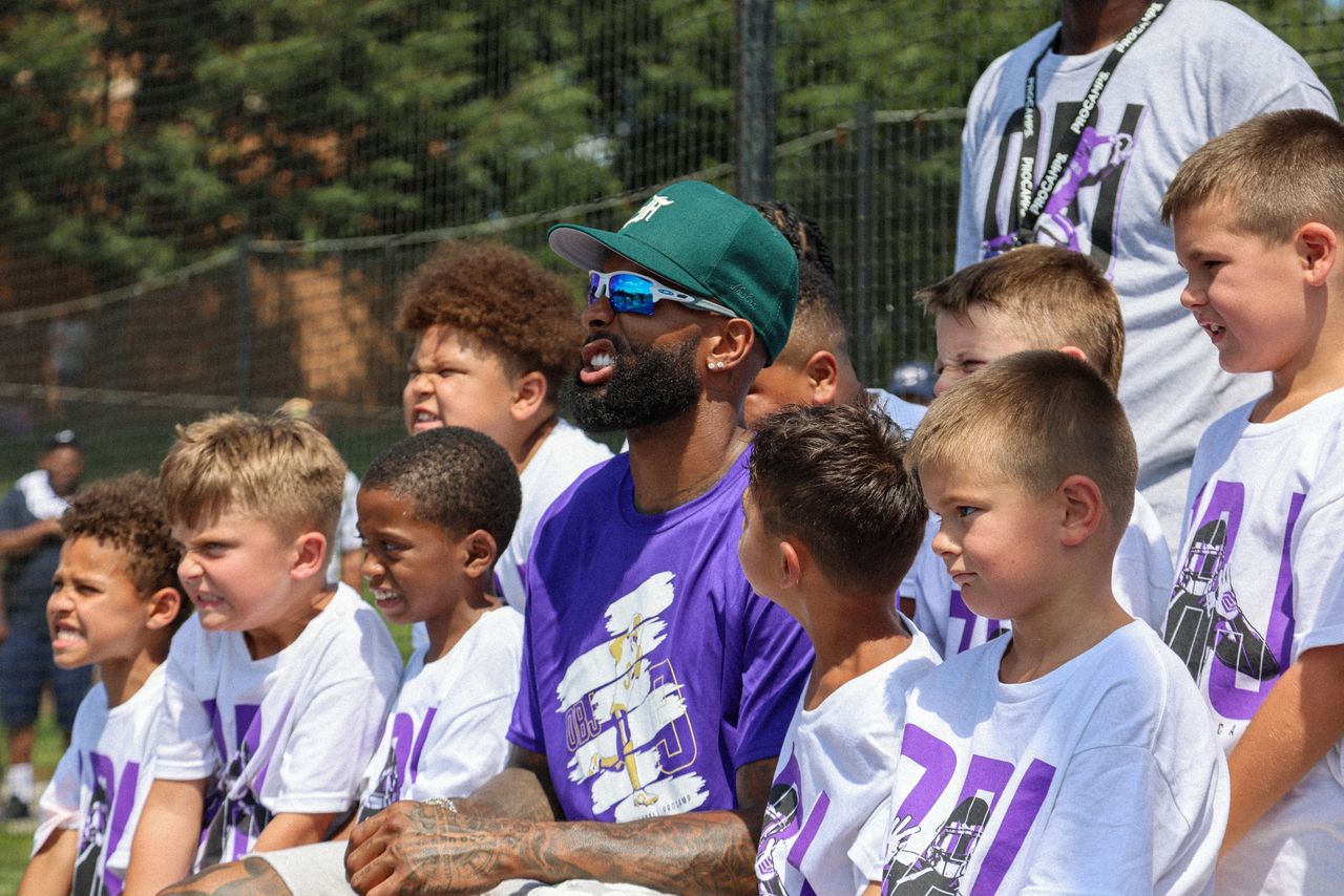 Odell Beckham Jr.'s Son in Ravens Gear After Dad Signs with Team