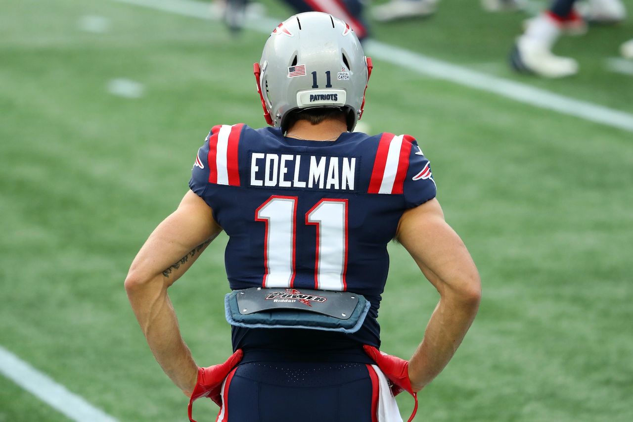 Valley News - Extension in hand, Edelman can focus on football