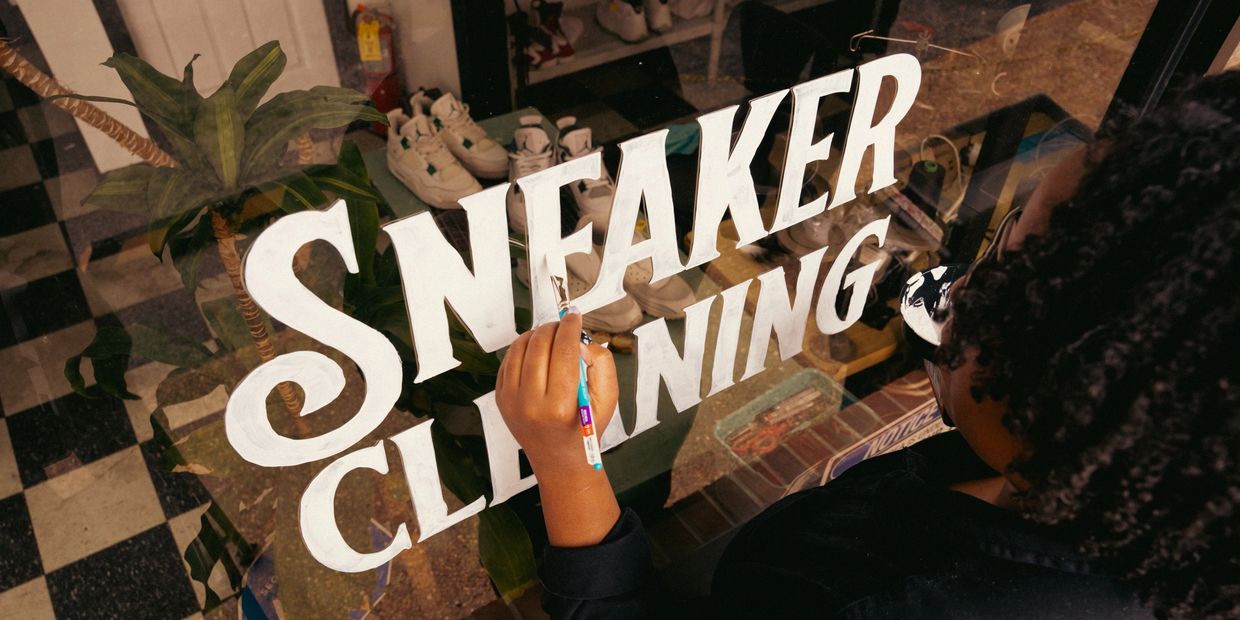 Nashville calligraphy lettering artist for business menu boards and event signs mirror, chalk, wood