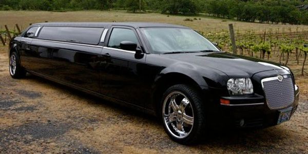 Chrysler 300 Limousine in jacksonville oregon