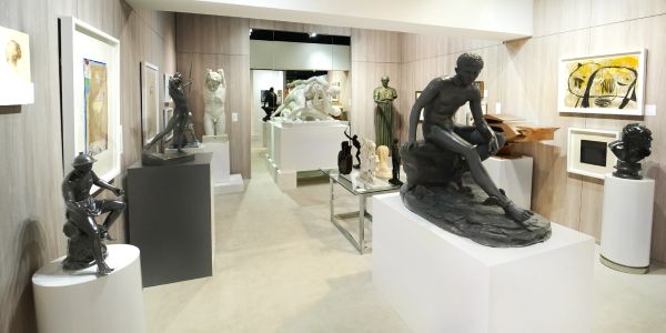 Fine art and sculpture presented by Maison Palm Beach in a contemporary interior