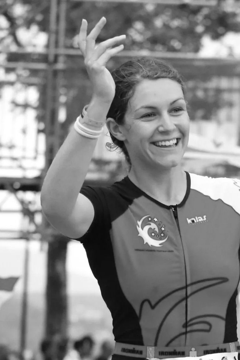 Alternative photo for Home page

Also, load to Run carousel