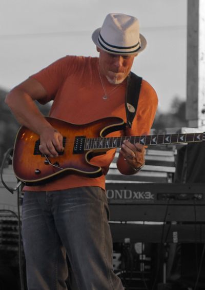 Max McCann, guitar teacher, lead guitar, riffs, studio 237, music, lessons, santa rosa beach, walton