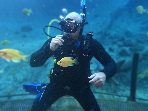 scuba diving instructor in the water at blue grotto in Florida